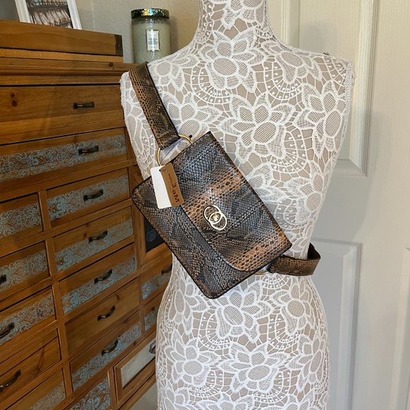 RESELLER BUNDLE 2 ANIMAL PRINT BAGS/WALLETS - 6 TOTAL - ALL NWT - AMAZING SALE - Picture 4 of 16